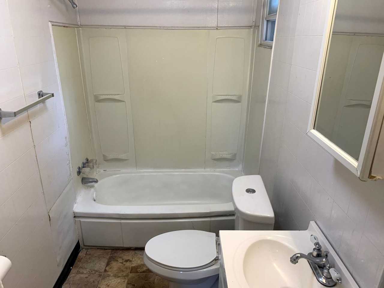 4629 Torley St - Photo 7 of 14