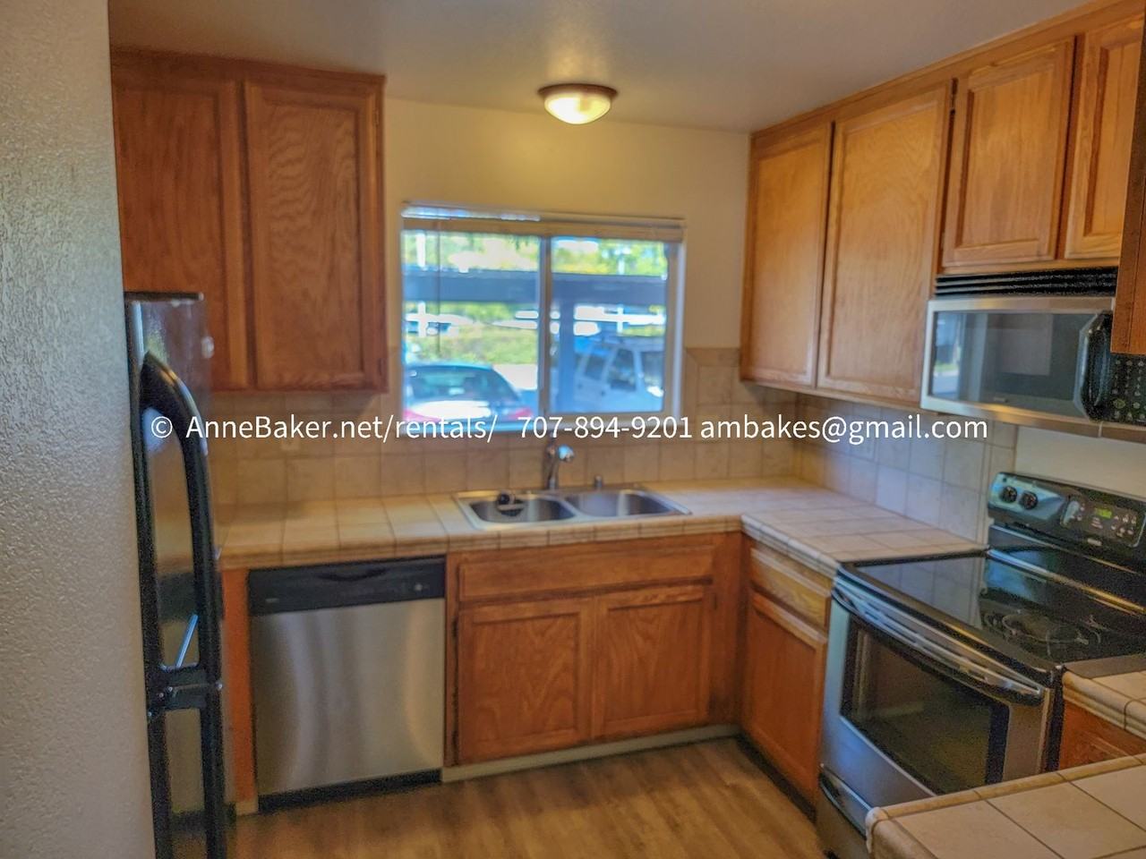 217 Elbridge Ave - Photo 2 of 18