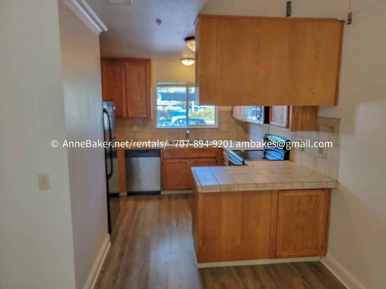 217 Elbridge Ave - Photo 5 of 18
