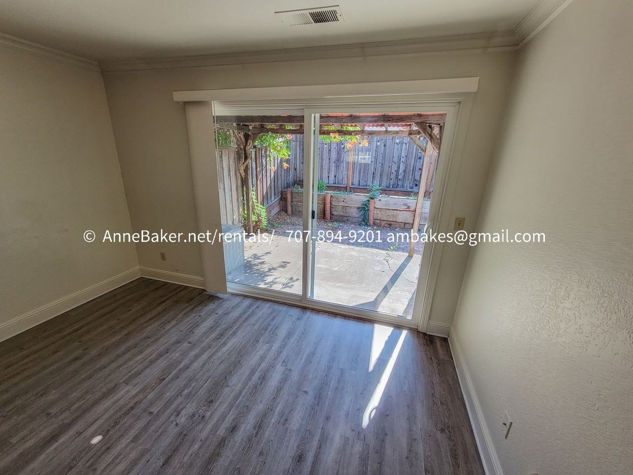 217 Elbridge Ave - Photo 7 of 18
