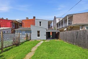 featured image of 642 Walnut St