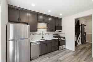 featured image of 642 Walnut St