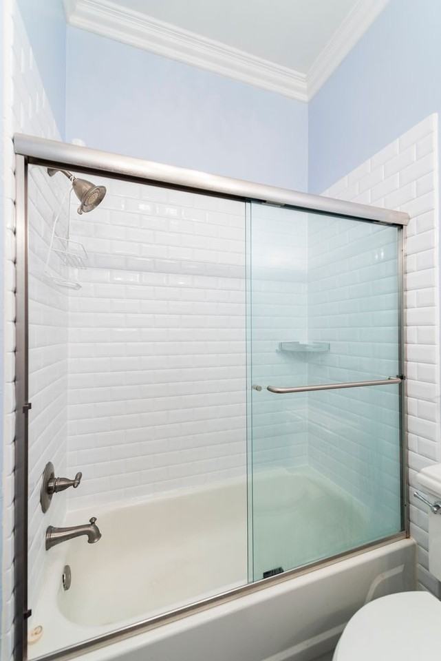 116 E Oak St - Photo 4 of 17