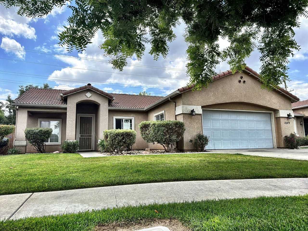 1849 Malvasia Ave - Photo 2 of 22