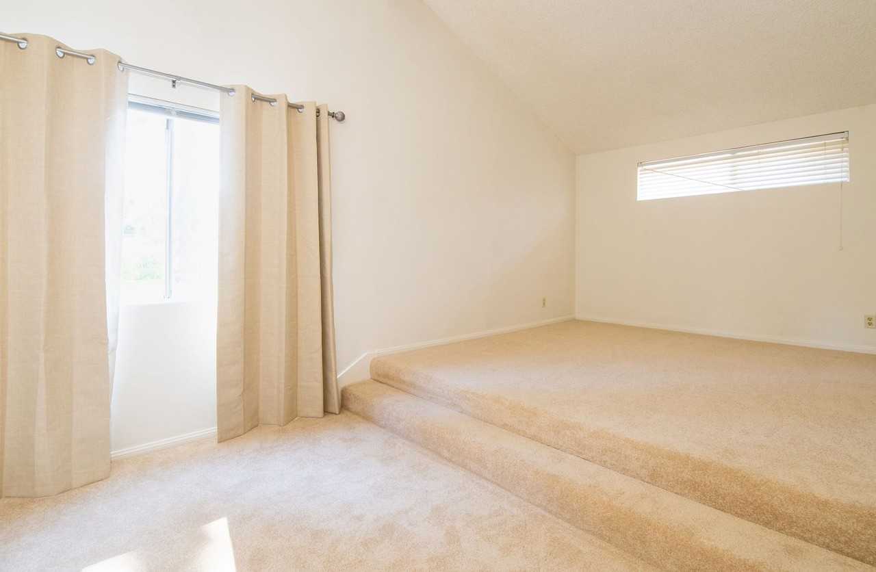 981 S Purdue Cir - Photo 5 of 15