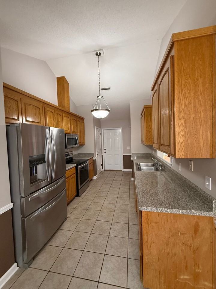 116 Sioux St - Photo 7 of 34