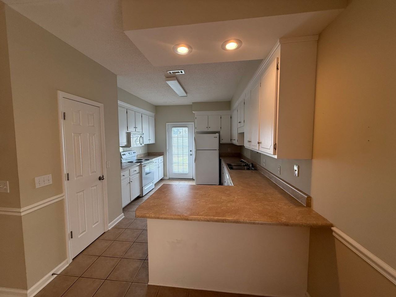 234 Wakefield Way - Photo 4 of 24