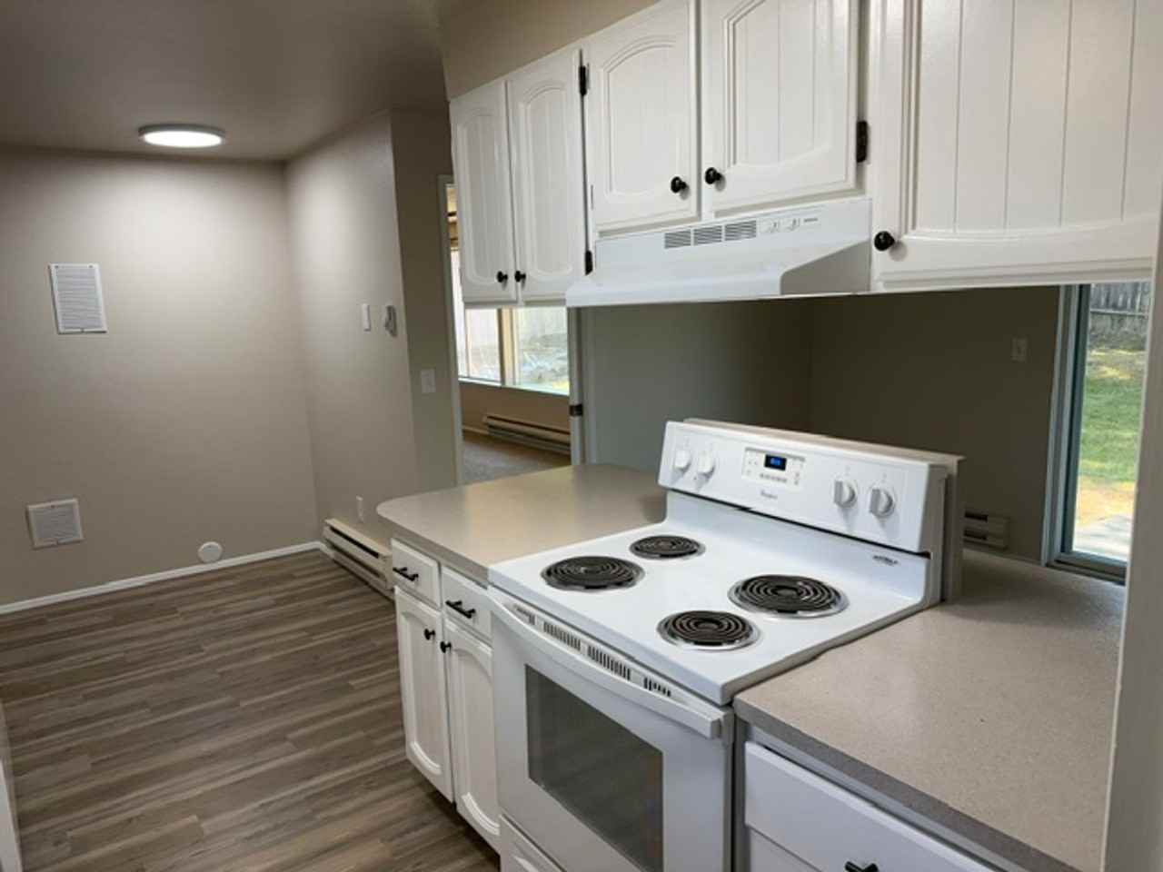 7629 E D St - Photo 3 of 11