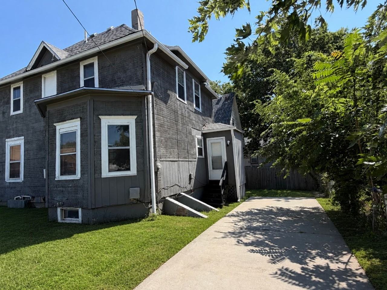 2523 Jones St - Photo 2 of 23