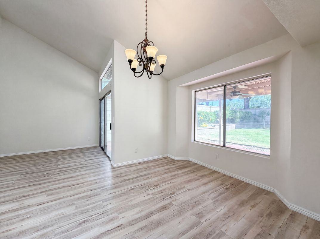 927 South Magnolia Lane - Photo 5 of 13
