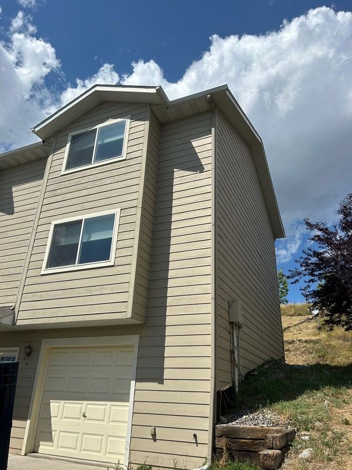 1201 Wineglass Ct #K - Photo 2 of 18
