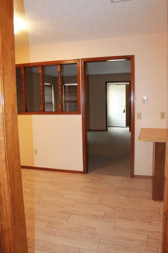 1120 Tall Oaks Dr - Photo 5 of 15