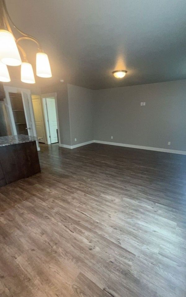1926 N 225 W - Photo 5 of 26