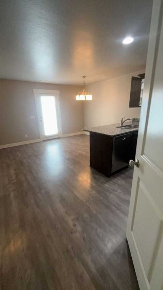 1926 N 225 W - Photo 6 of 26