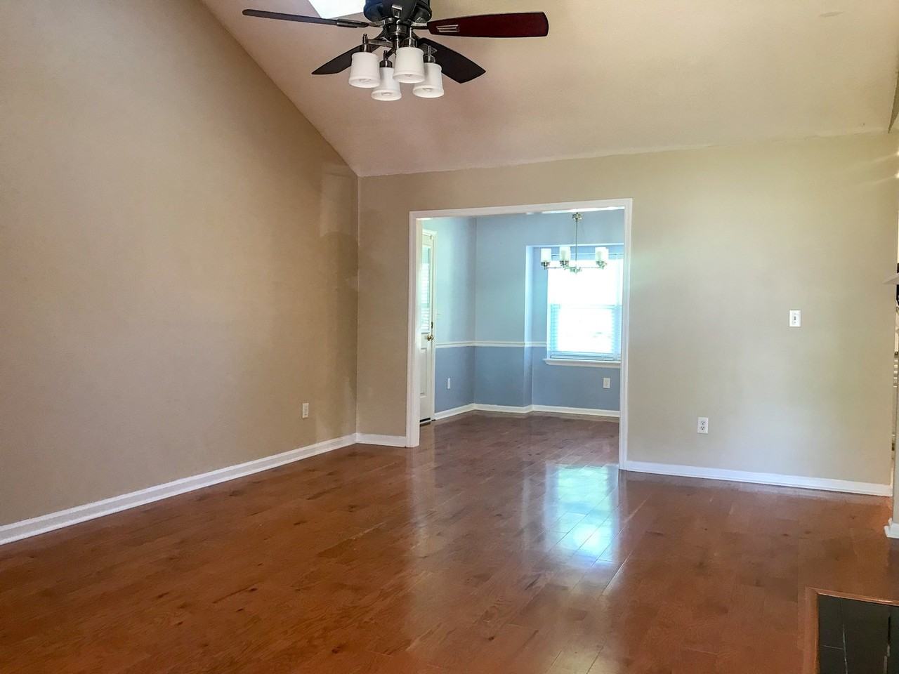 2916 Norwood Dr - Photo 3 of 21