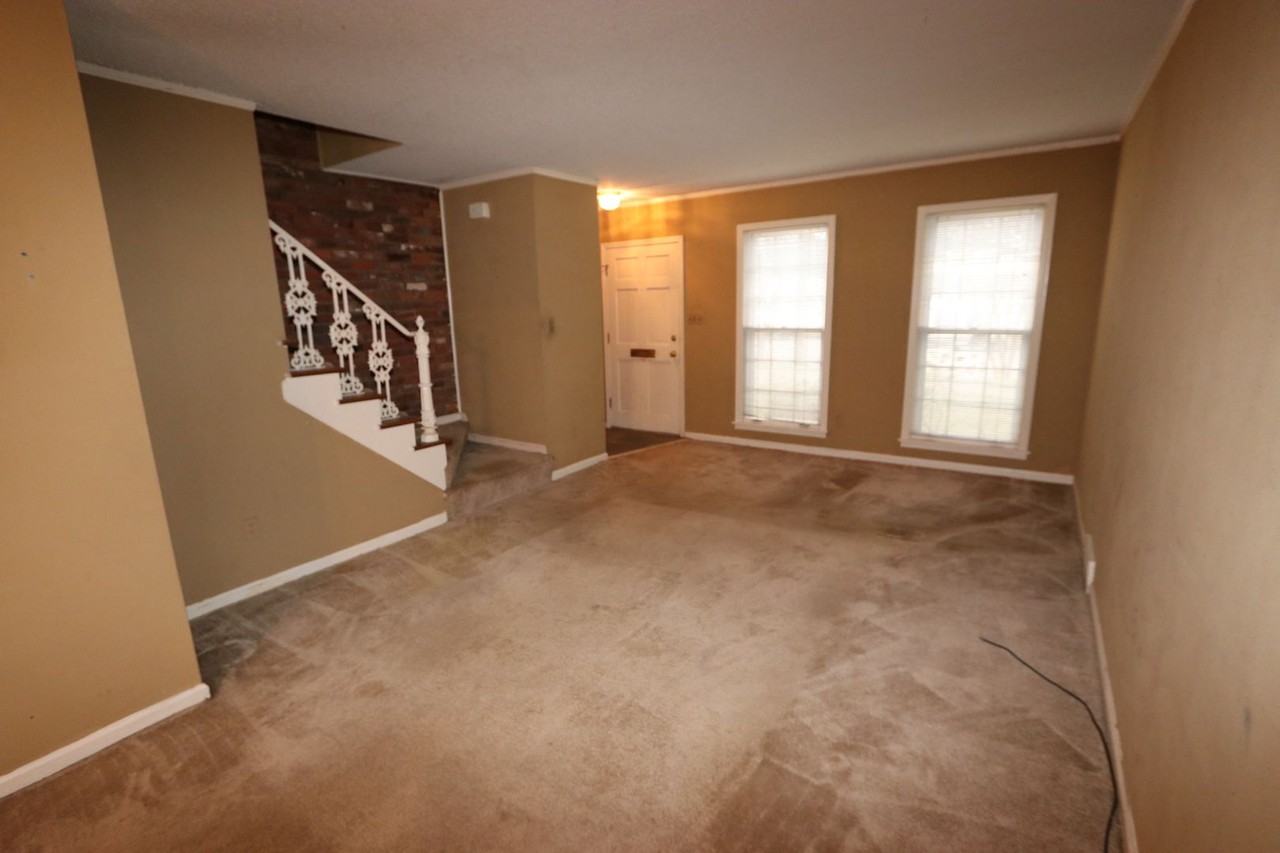 575 S Goodlett St - Photo 2 of 13