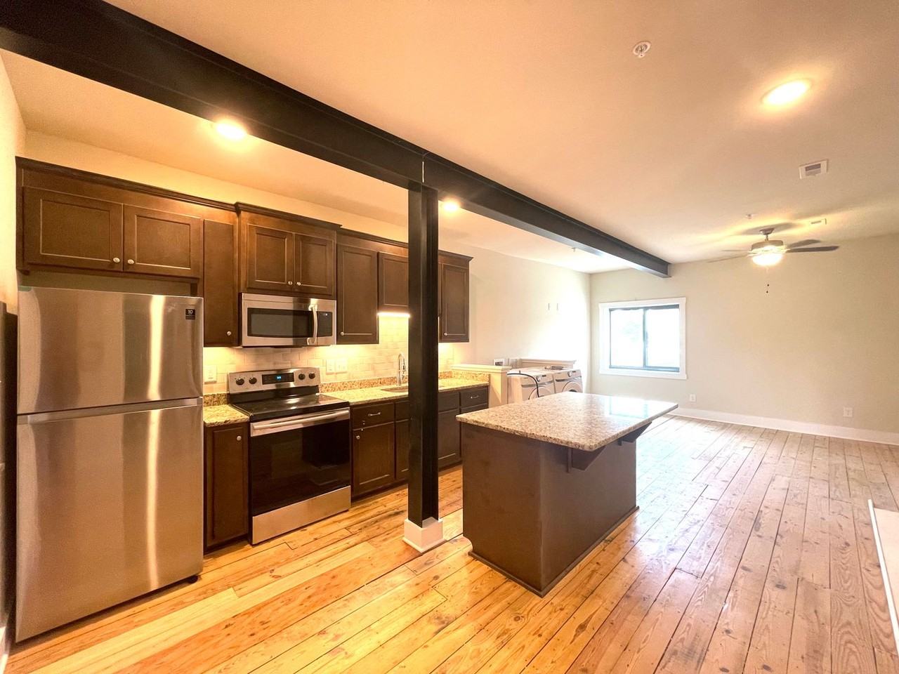 106 N Main St - Photo 2 of 14
