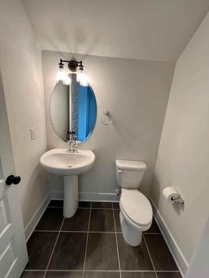 2403 Blue Heron Dr - Photo 5 of 38
