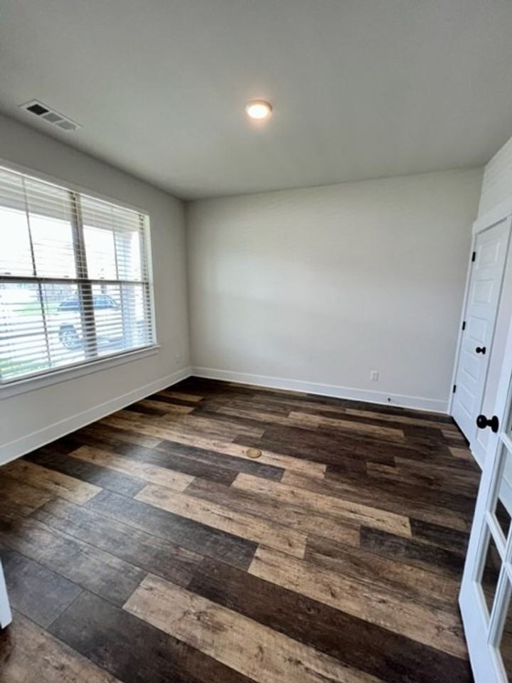 2403 Blue Heron Dr - Photo 6 of 38