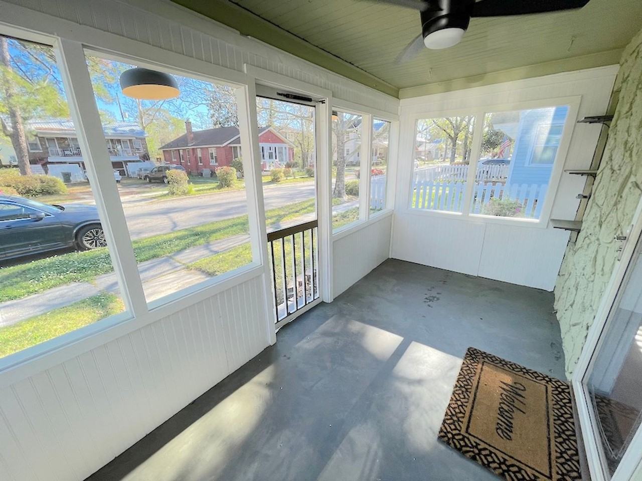 807 E 35th St - Photo 2 of 16