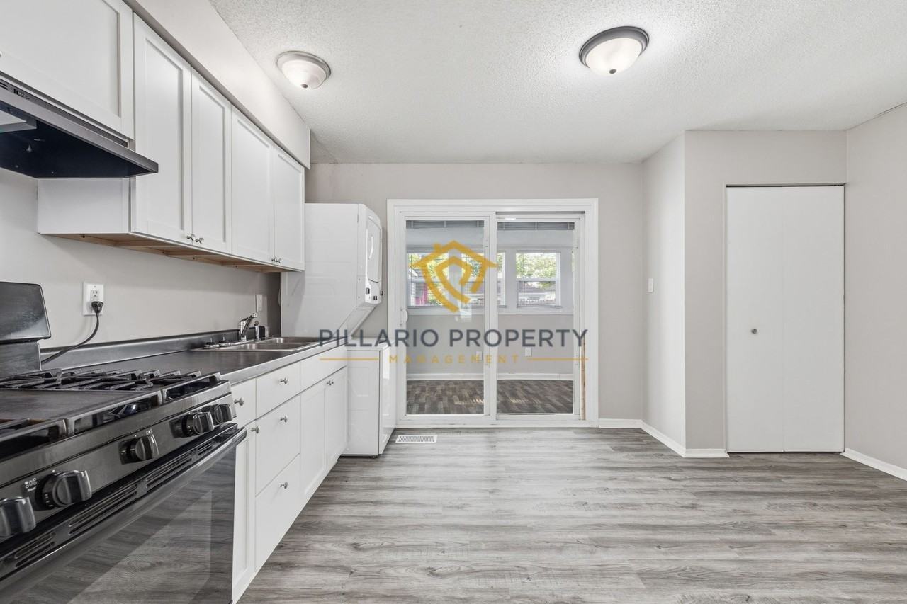 7359 E 53rd St - Photo 5 of 20