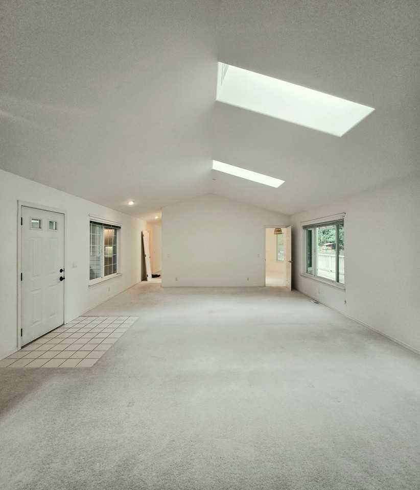 101 Mockingbird Ln - Photo 3 of 25