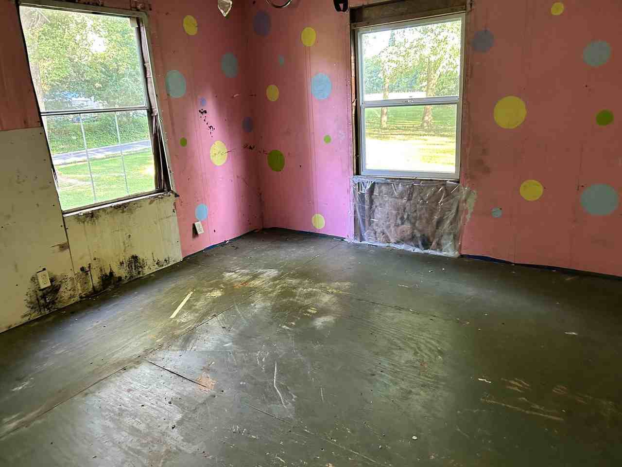 2913 Brownsville Rd - Photo 7 of 26