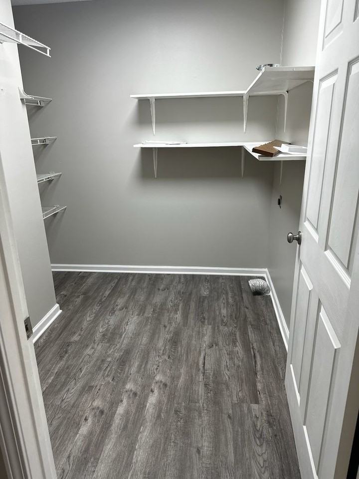 251 Hunter Hills Cir #4 - Photo 6 of 9