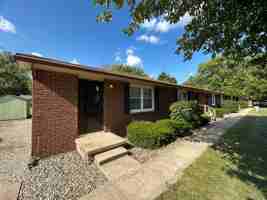 featured image of 504 W Linden St