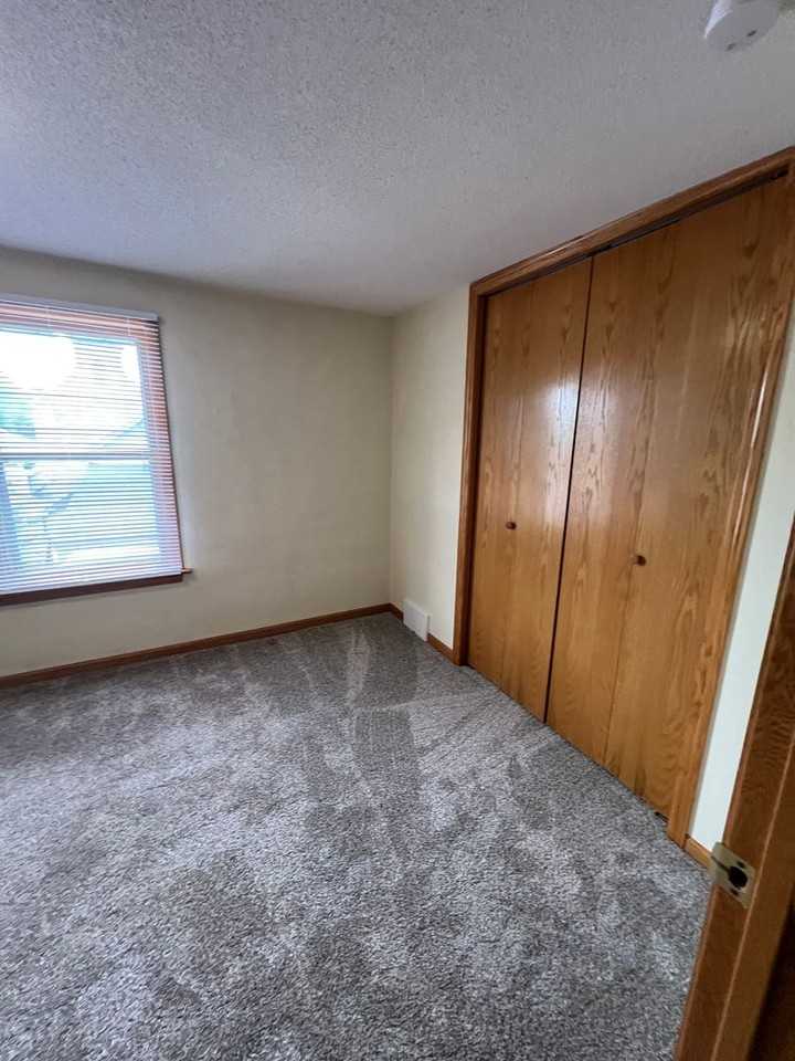 216 16th Ave N - Photo 4 of 16