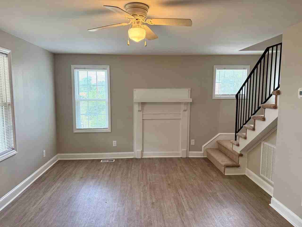 303 Providence Rd - Photo 2 of 21
