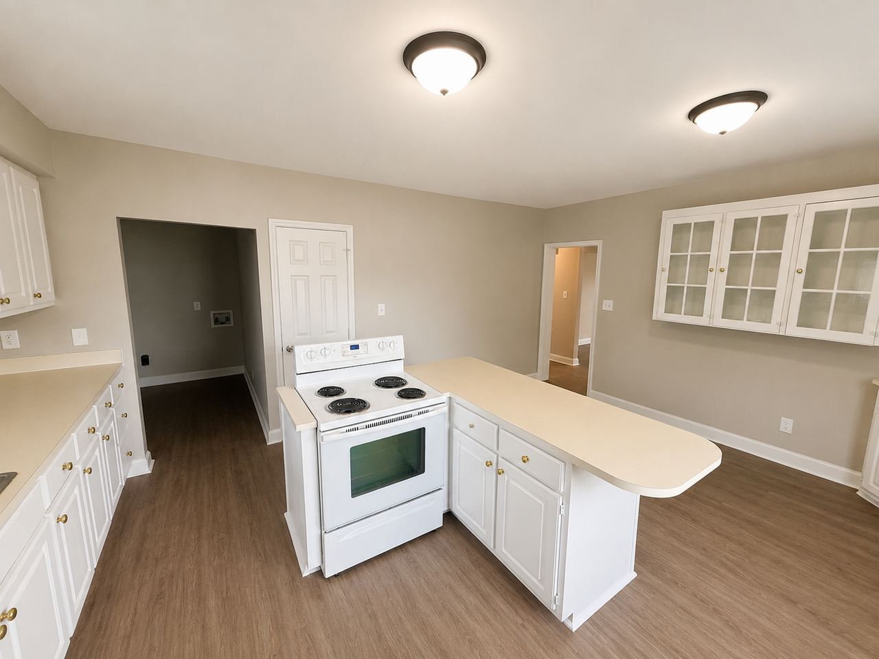 303 Providence Rd - Photo 5 of 21
