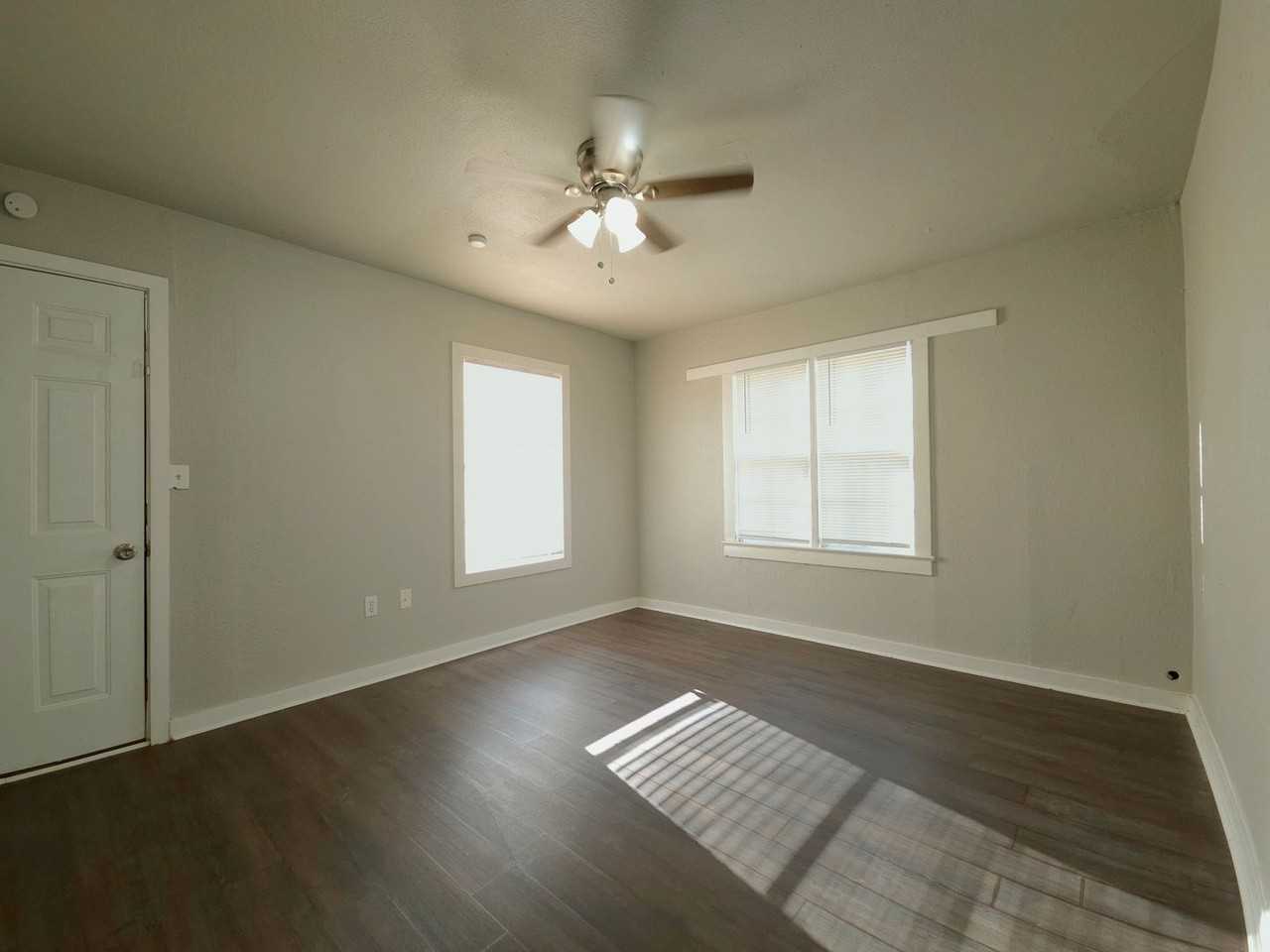 2602 Amherst St - Photo 7 of 17