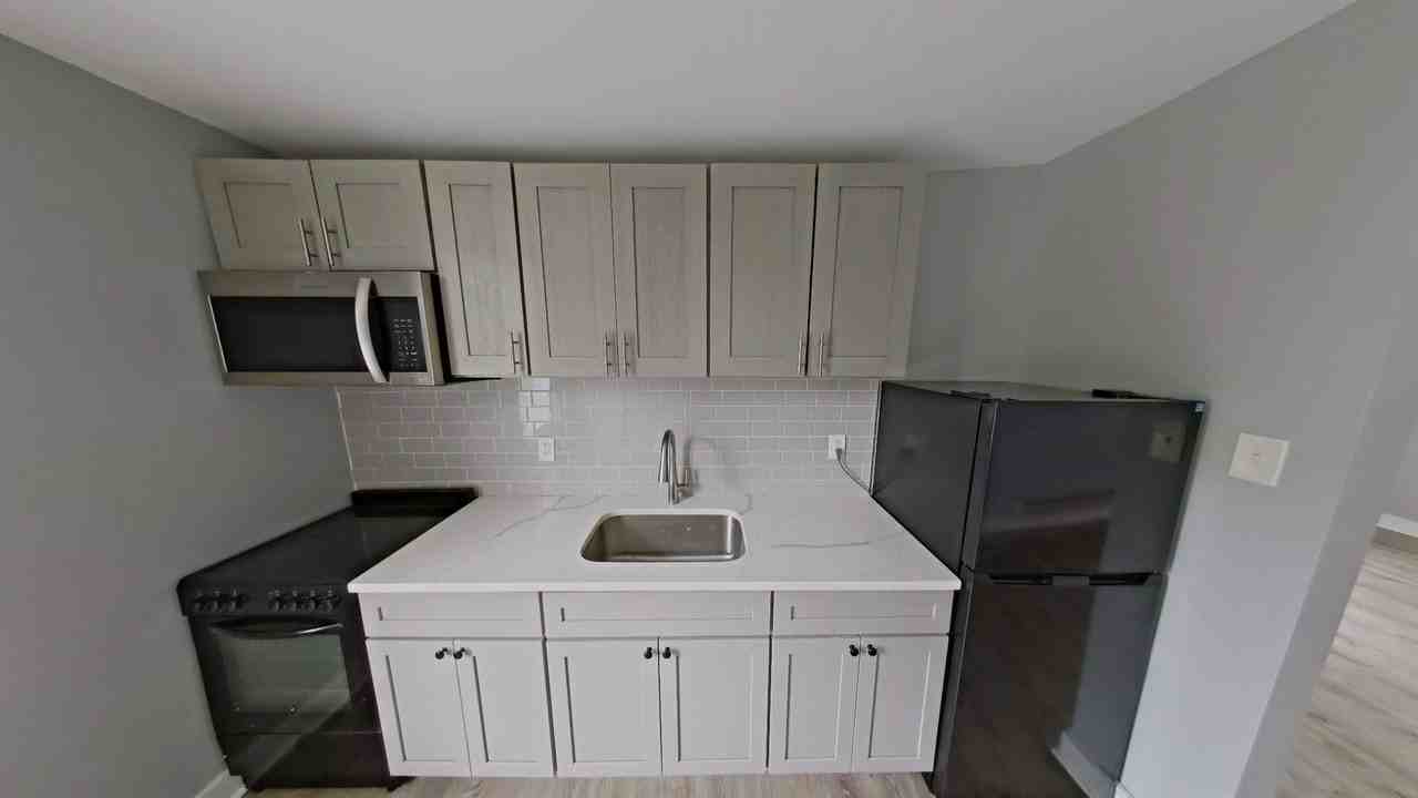 4840 E Roosevelt Blvd - Photo 2 of 4