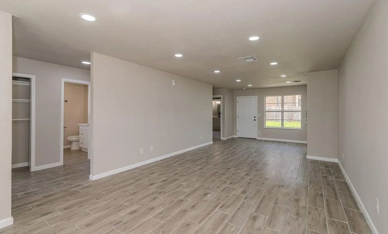 3828 3828 Anderson Villa - 3828 Anderson Villa - Photo 2 of 12