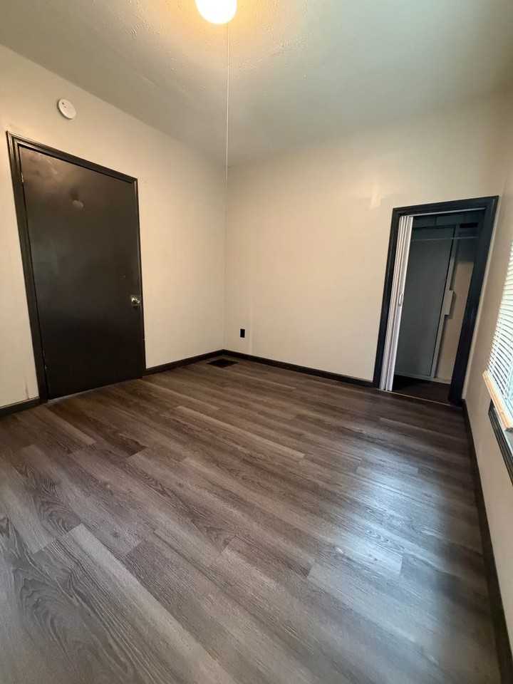 1816 Central Ave - Photo 3 of 7