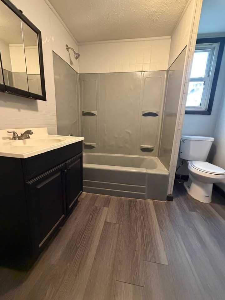1816 Central Ave - Photo 5 of 7