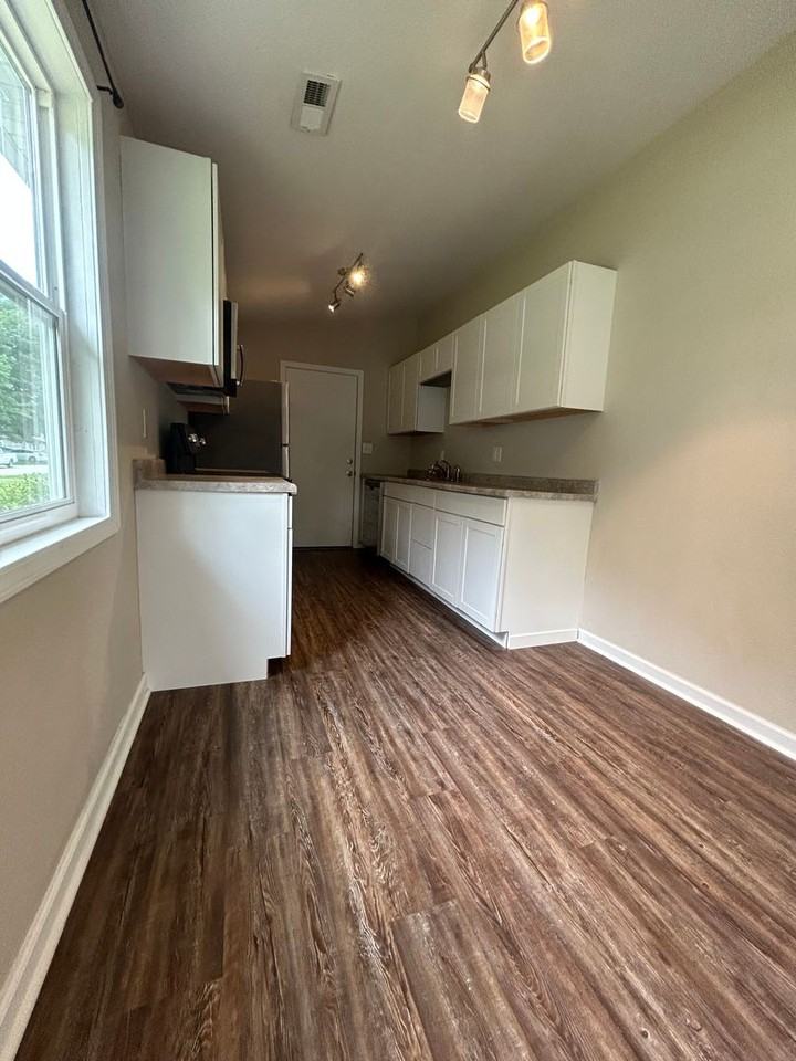 4536 Walter Ave - Photo 5 of 15