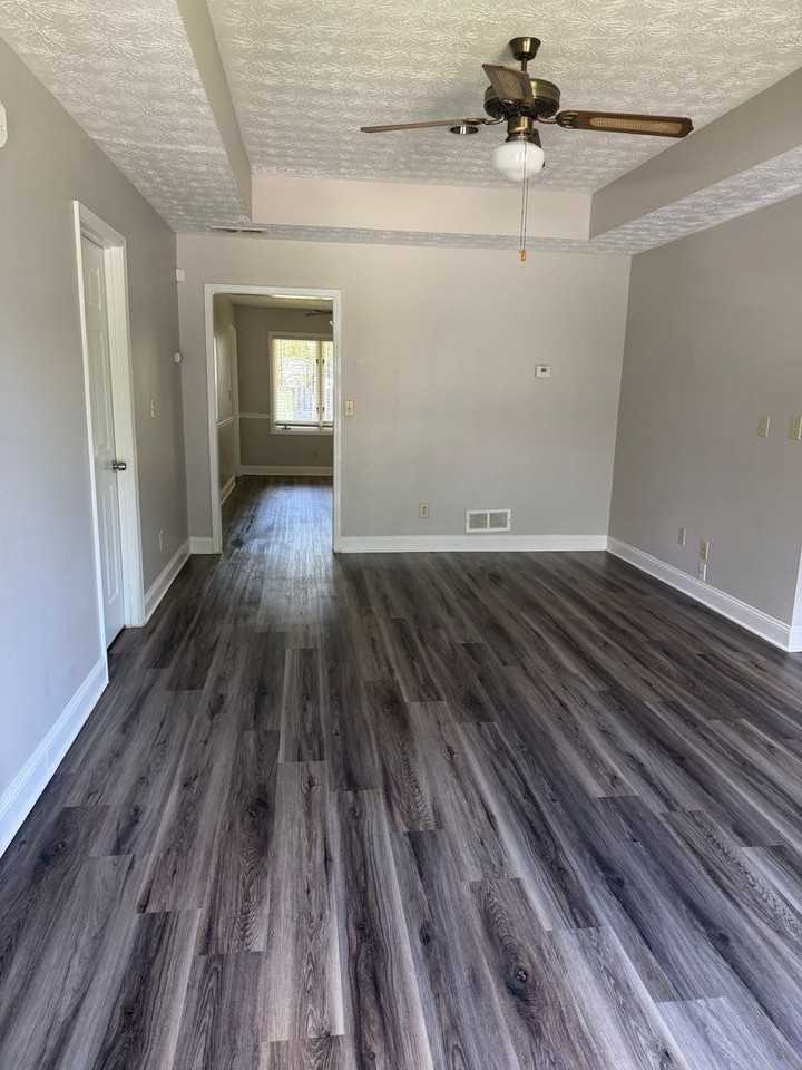 2107 Fairway Ct Se - Photo 2 of 31