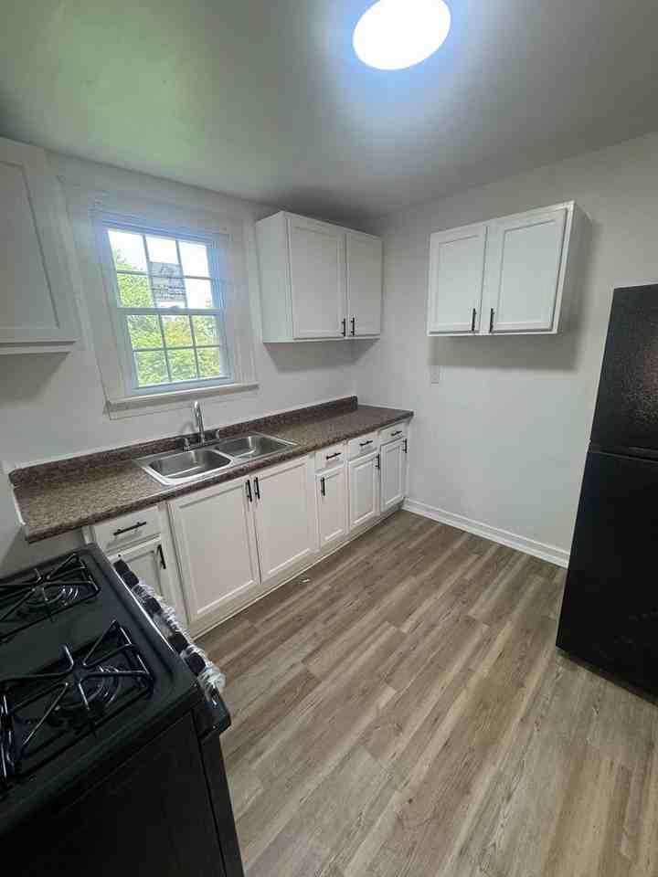275 Greensburg Pike - Photo 7 of 9