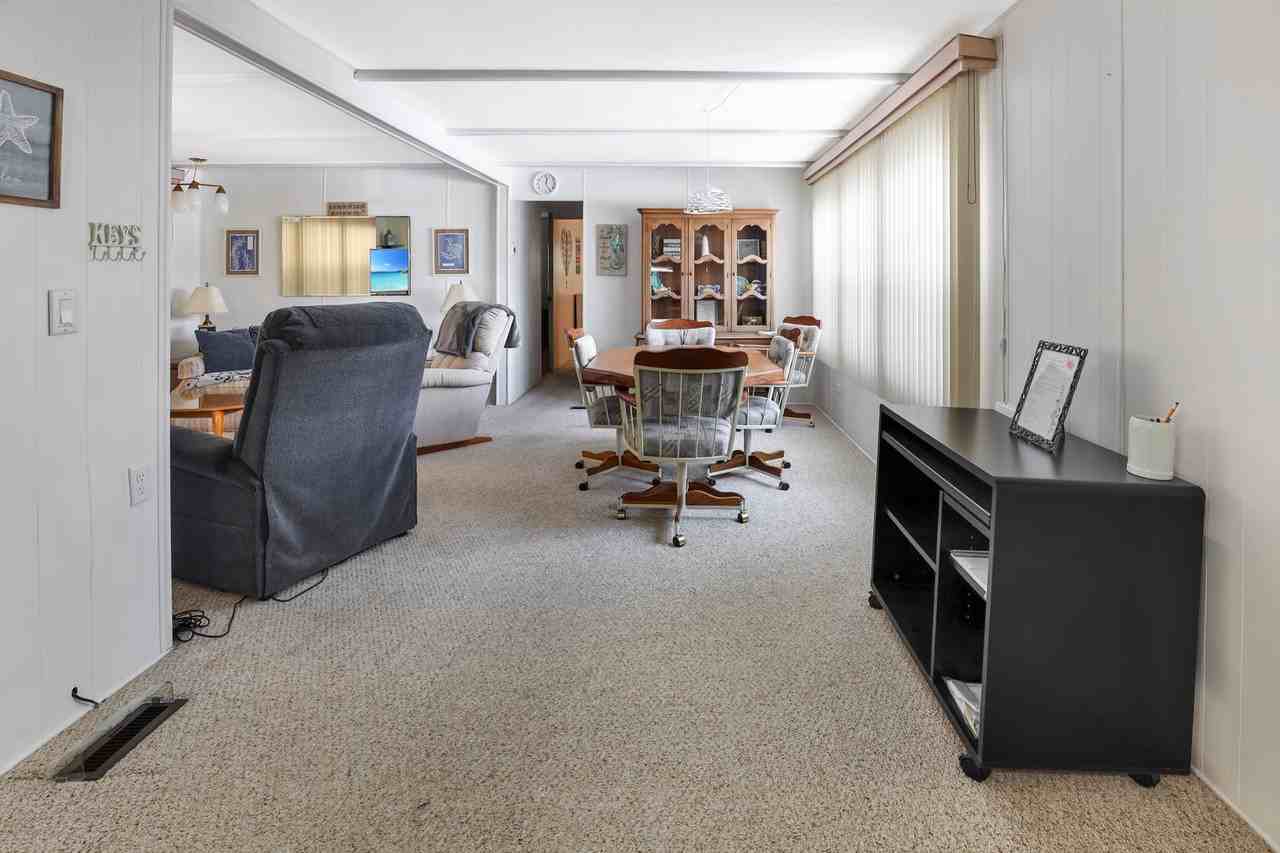 1713 Pennsylvania Ave - Photo 4 of 26