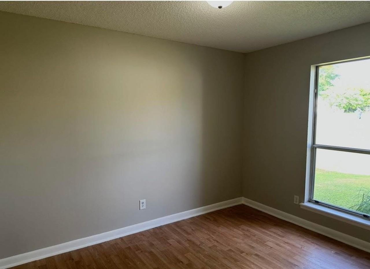 408 Dora St - Photo 5 of 14