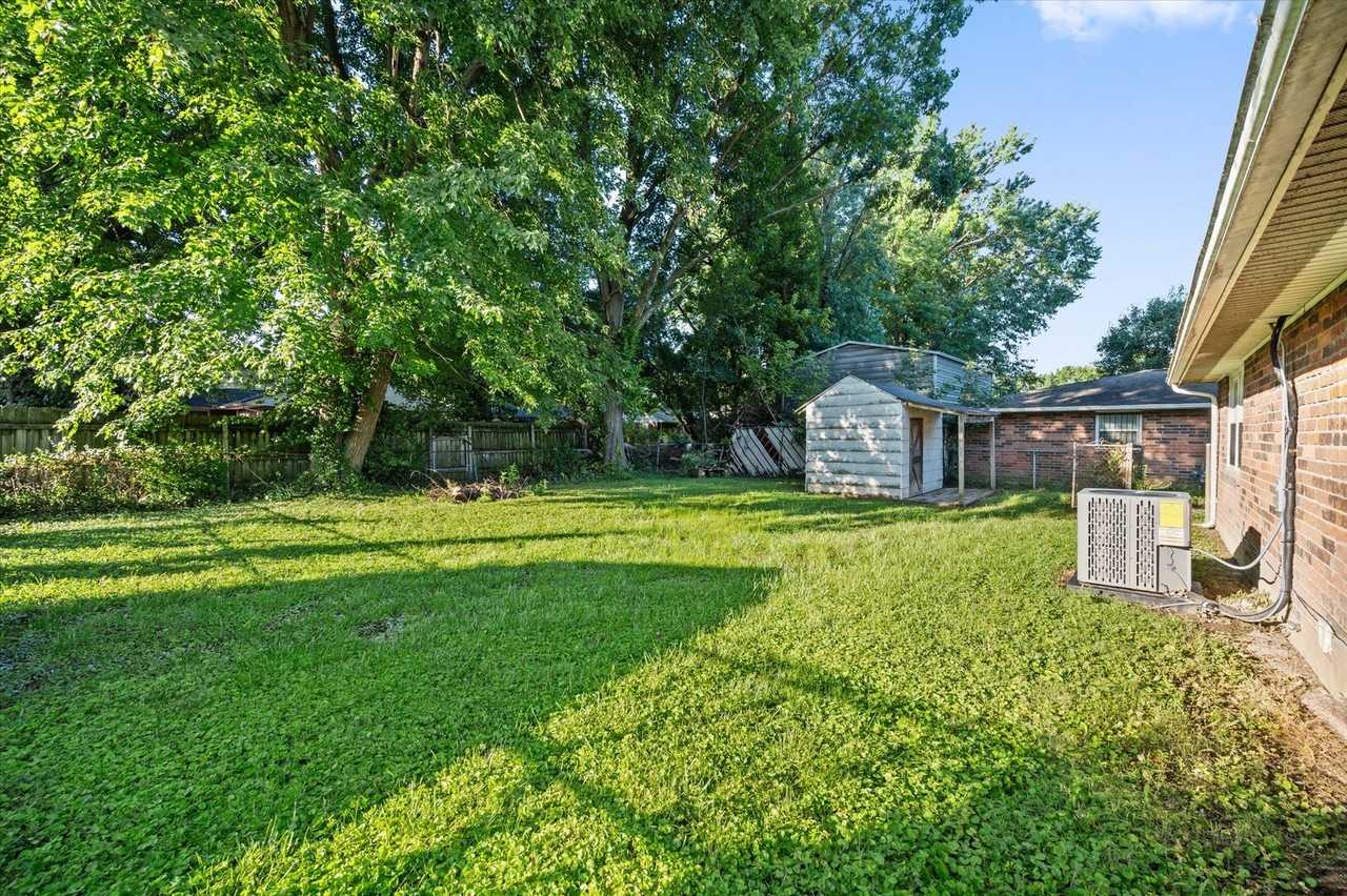 5533 Ridgecrest Rd - Photo 7 of 21
