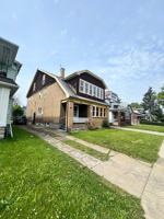 featured image of 313 Lasalle Ave