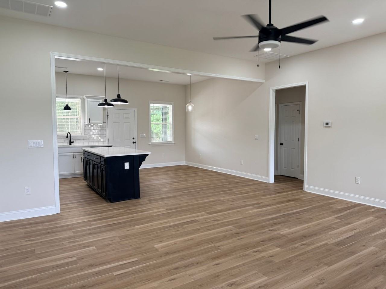 2212 2212 M L King Parkway - Photo 4 of 22
