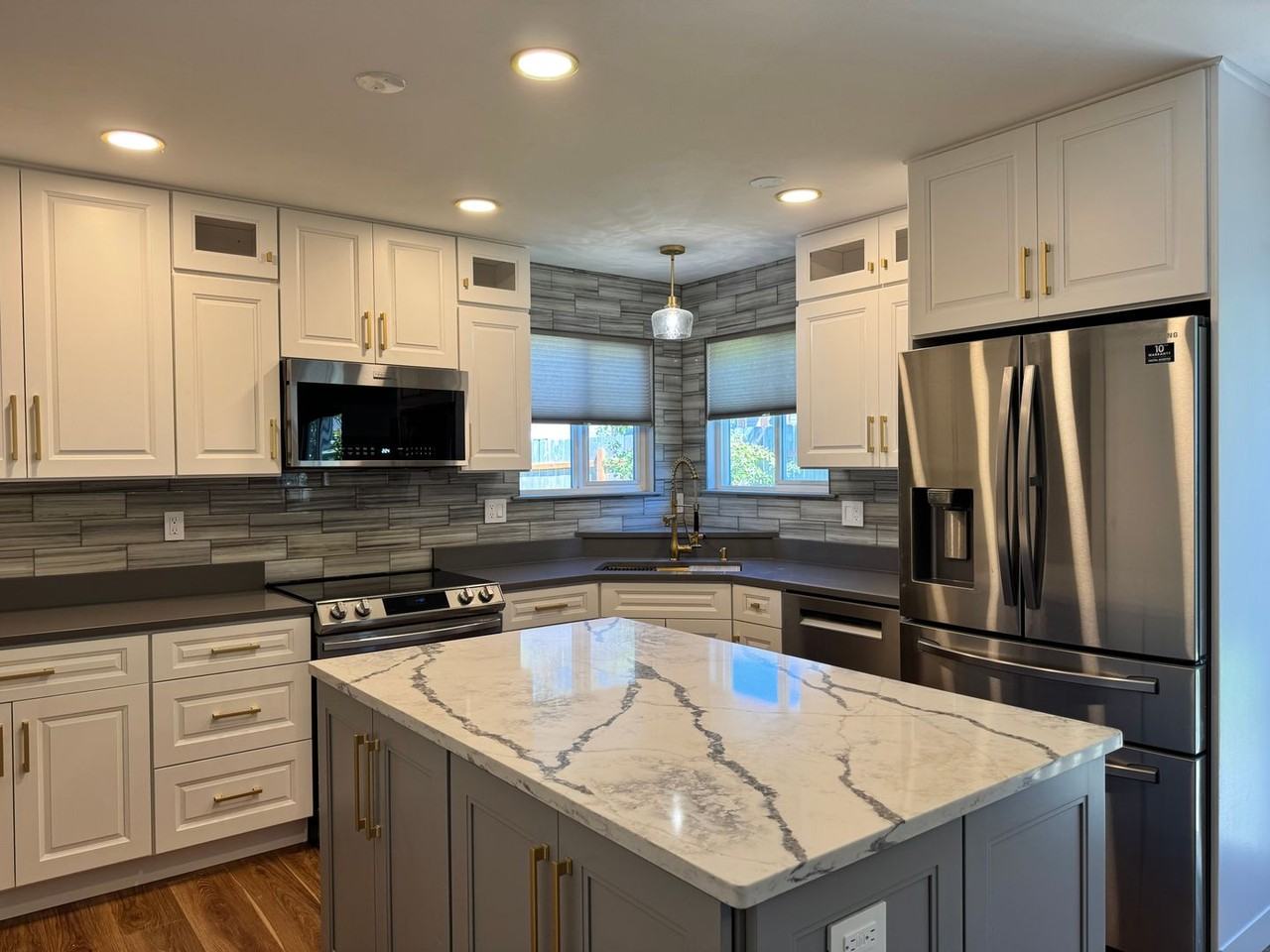 1108 Maddox Creek Ln - Photo 4 of 31