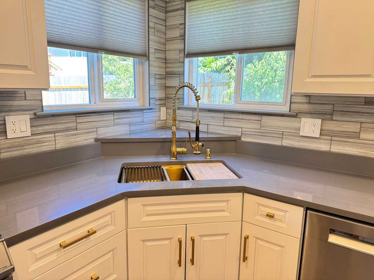 1108 Maddox Creek Ln - Photo 5 of 31