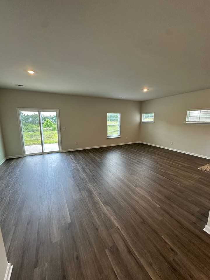 304 S Lake Ct - Photo 6 of 20