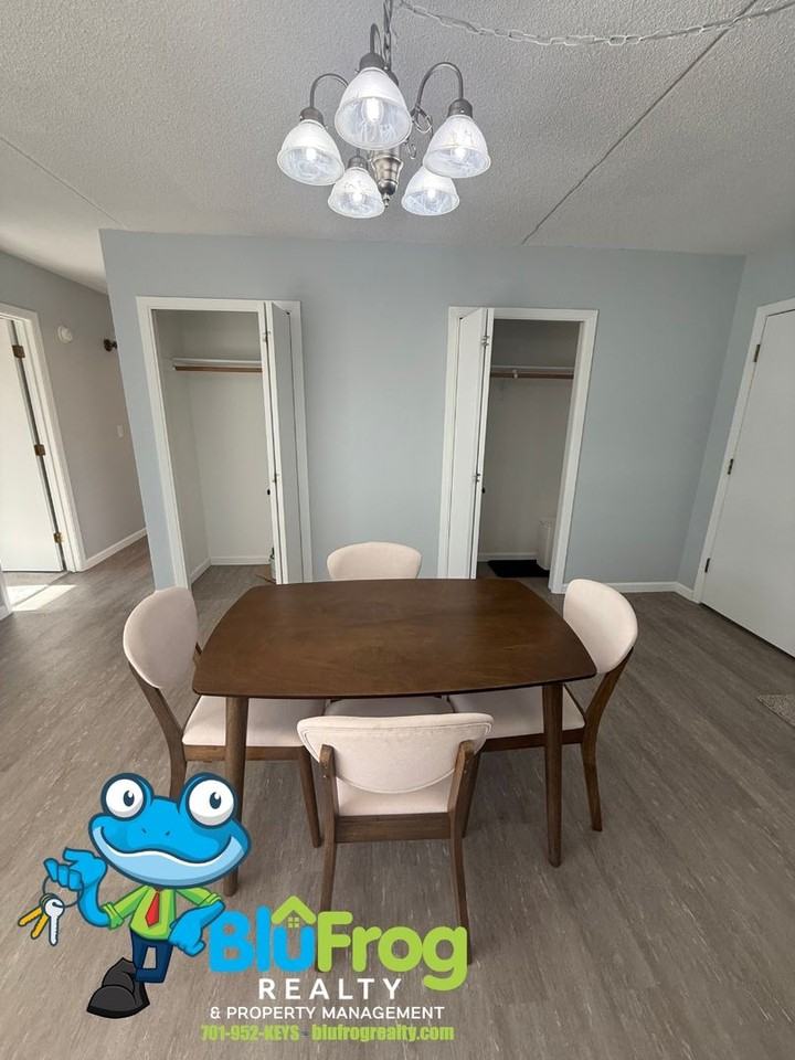 314 4th St Ne #10 - Photo 4 of 24