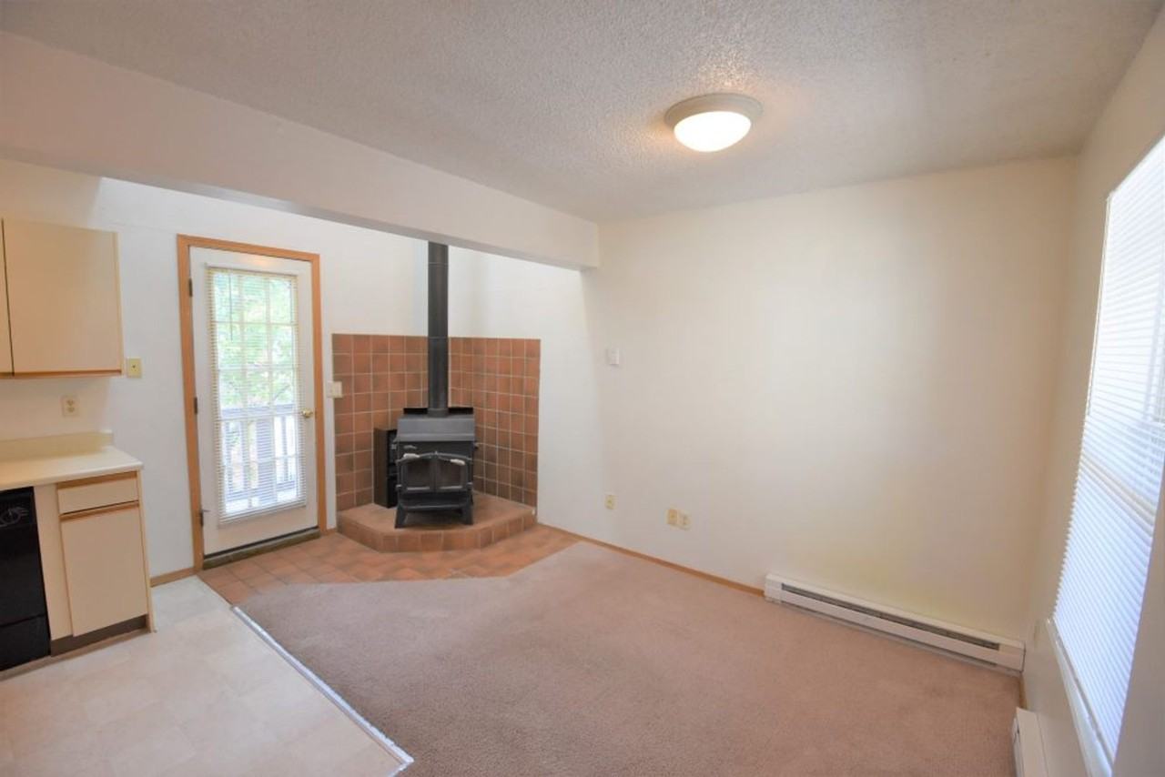1018 Marine St #3 - Photo 6 of 16